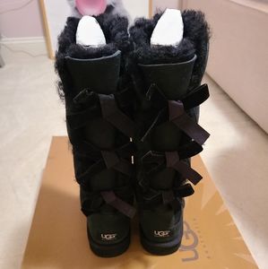 UGG BAILEY BOW TALL II BOOT